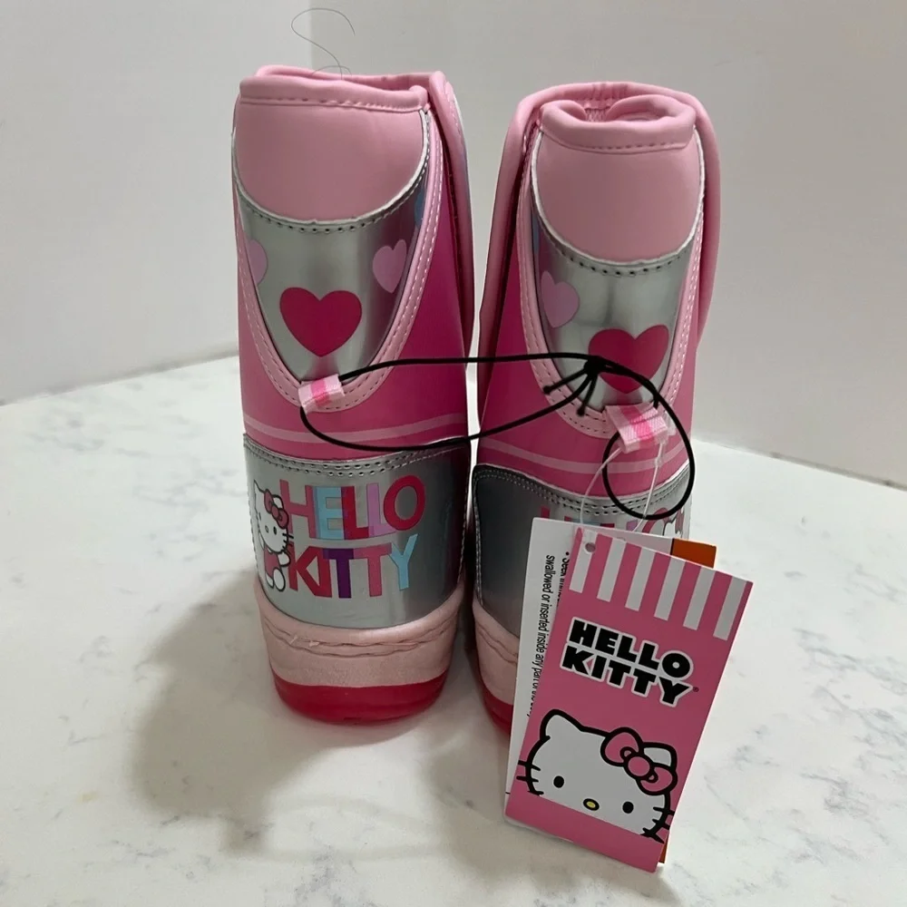 Hello Kitty Pink and White Bag Interior